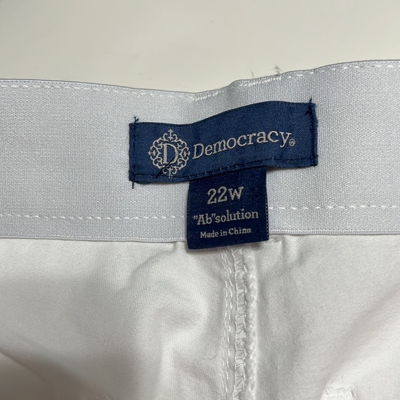 NWT Democracy Ab Solution High Rise Short White Size 22W - Picture 8 of 11